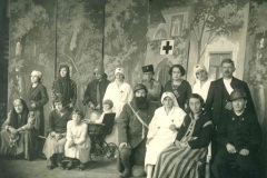 1933